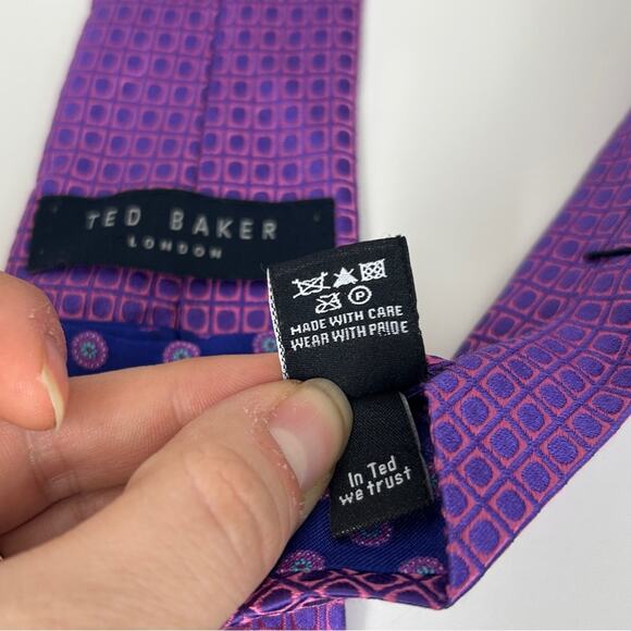 TED BAKER LONDON Mens Silk Tie Purple Holographic Shiny Shimmer Geometric Circle - Picture 5 of 5